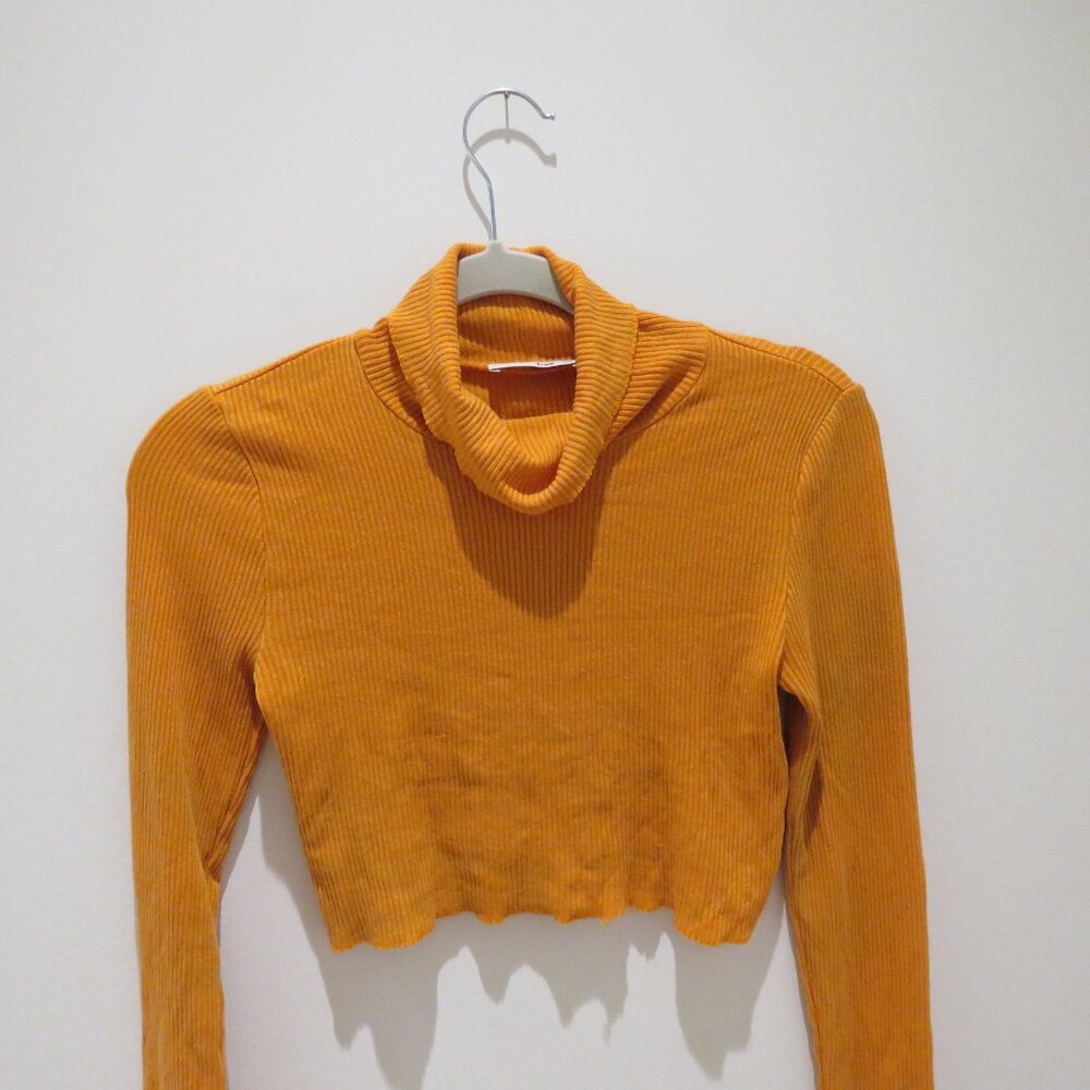 ARITZIA WILFRED Nova Ribbed Turtleneck Cropped Top in Orange Burst Small Y2K - Picture 5 of 14